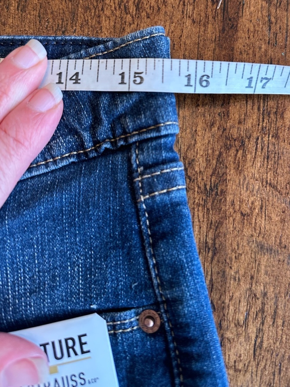 NWT Signature by Levi Strauss & Co. Totally Shaping Bootcut Jeans, Size 12L - Picture 6 of 9